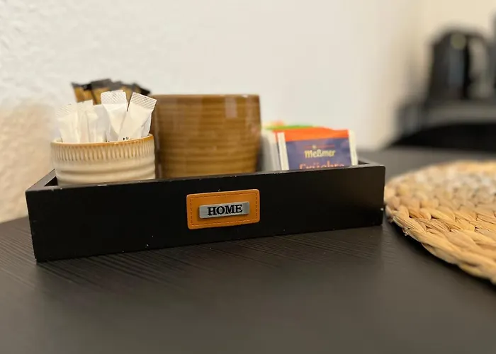 Appartment Miami , Naehe Duesseldorf ,Messe ,Hbf ,City, Wifi, Helios Hospital