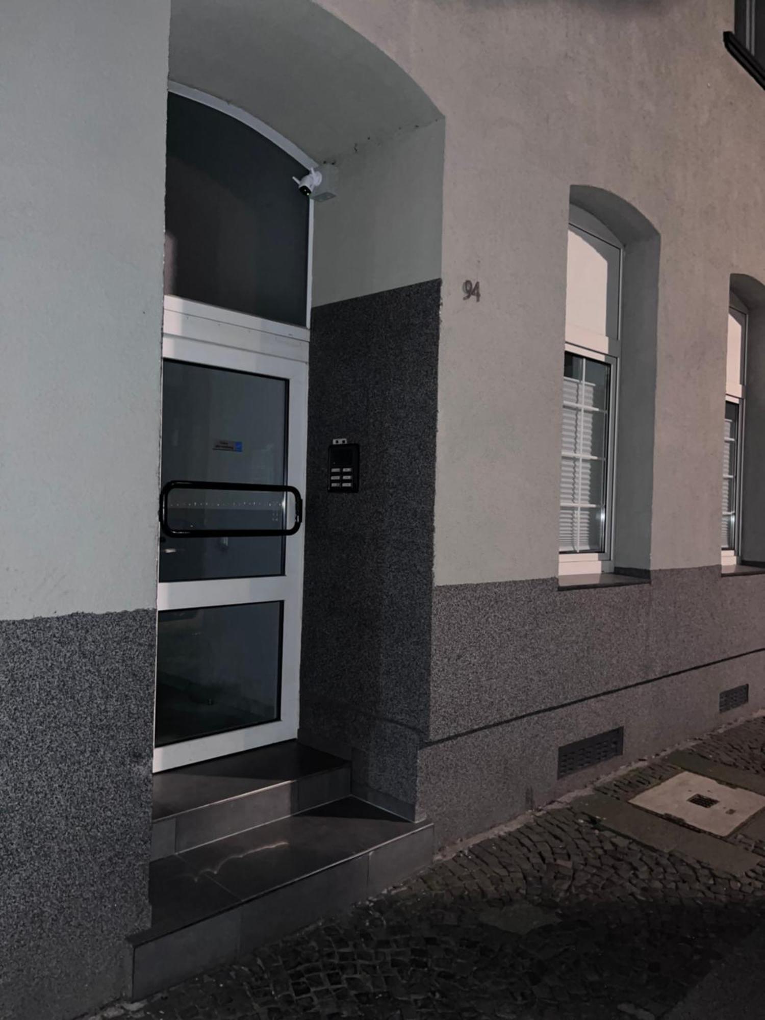 Apartment Miami , Naehe Duesseldorf ,messe ,hbf ,city, Wifi, Helios Hospital Krefeld
